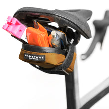 Load image into Gallery viewer, Compact Saddle Bag